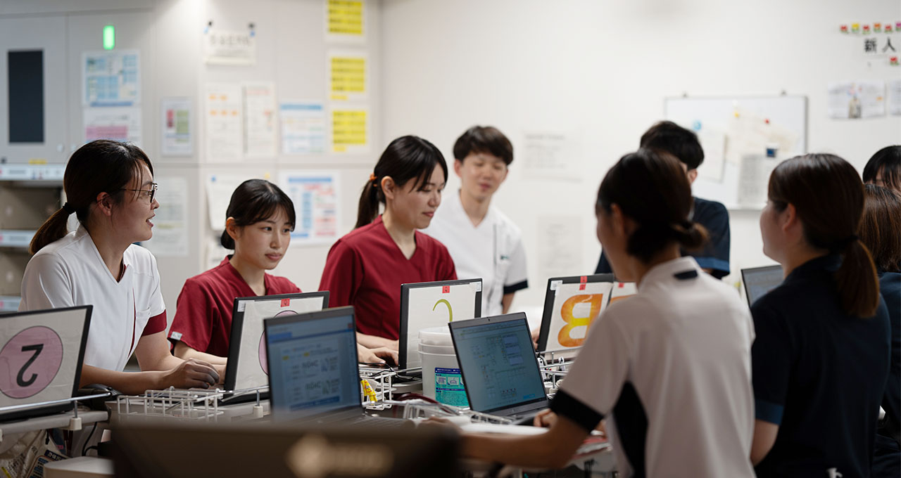 5階救急病棟集合写真
