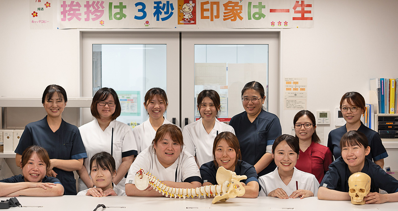 7階西病棟（脳神経外科・耳鼻咽喉科・形成外科）集合写真