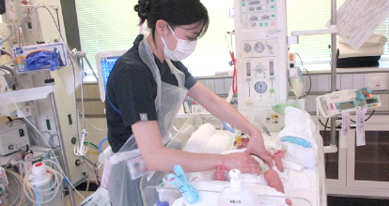 NICU（新生児集中治療室）の日常写真