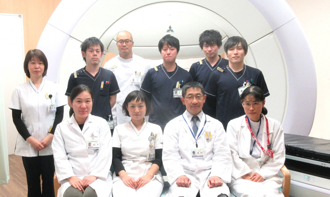 放射線治療医、診療放射線技師、医学物理士、看護師のチーム